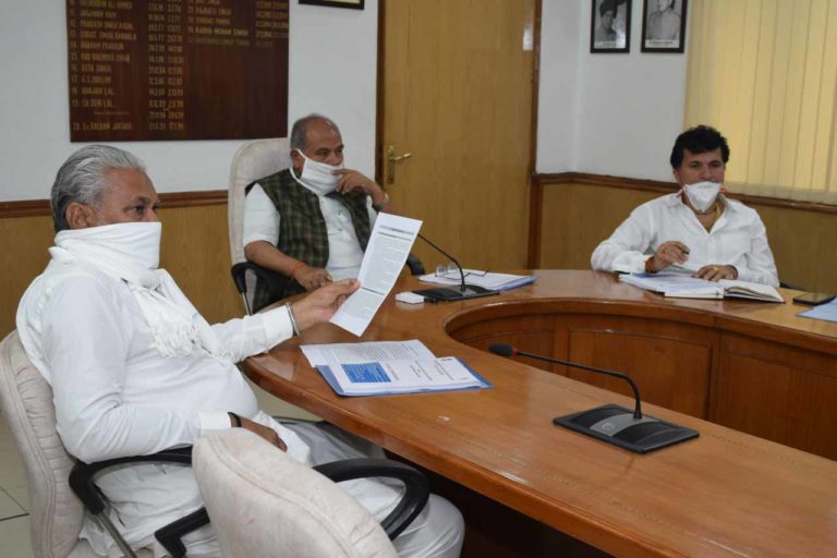 Union Agriculture Minister reviews ICAR & DARE