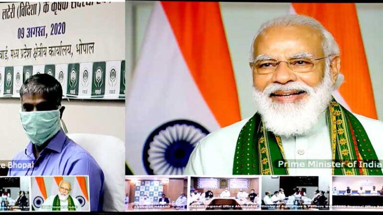PM Modi interacts with farmer of Lateri in Vidisha District