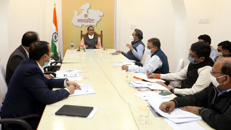 Proper arrangements for purchase of millet, jowar and paddy on support price must: CM Chouhan