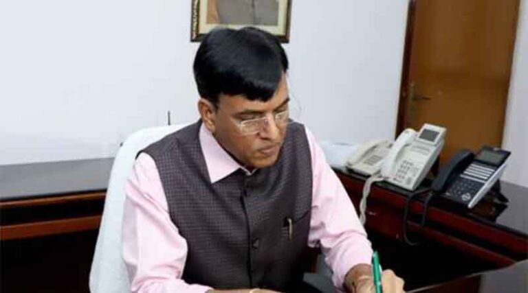 Mr. Mansukh Mandaviya takes charge as Union Minister of Chemicals & Fertilizers