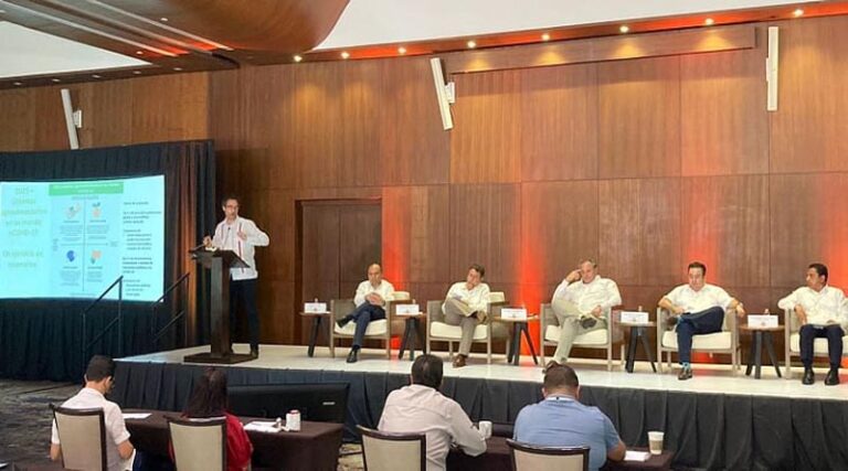 Mexico’s seed producers honor CIMMYT work to breed and spread high-yield maize