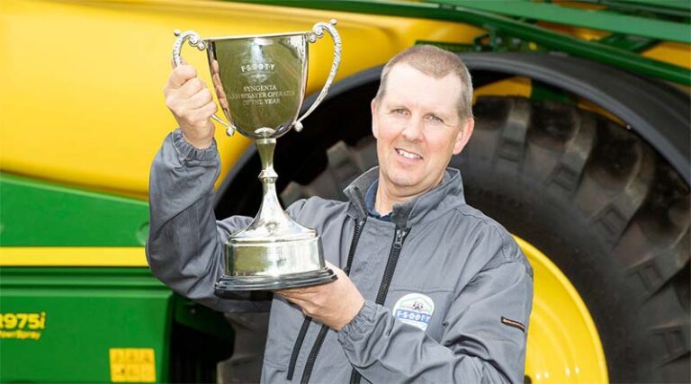 Steve May wins FSOOTY top sprayer operator award
