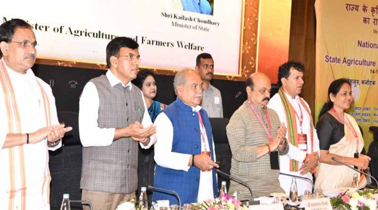 Union Agriculture Minister releases over 37 crore equity grant to 1018 FPOs