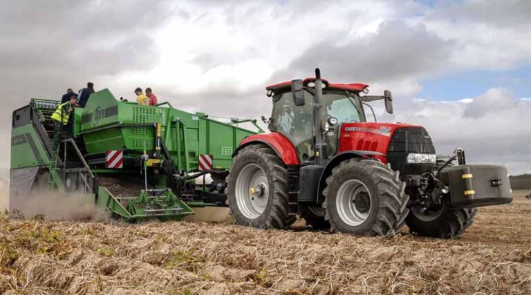 Case ih supplies tractors and telehandlers for potatoeurope