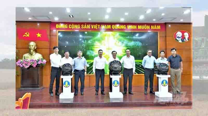 Giving identities to Vietnamese agro-products