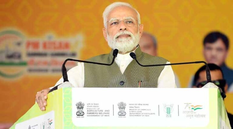 Farmers will be able to buy Bharat brand fertilizers from Kisan Samruddhi Kendra