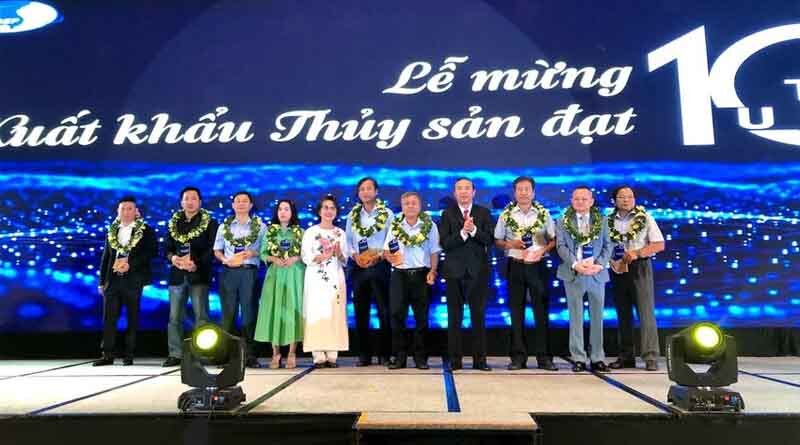 Seafood exports hit 10 billion USD for the first time
