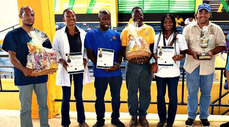 Jamaica’s plant doctors shine in Plantwise programme awards