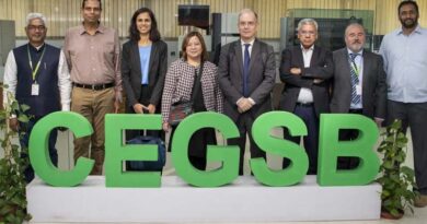 Consul General of France in India visits ICRISAT headquarters