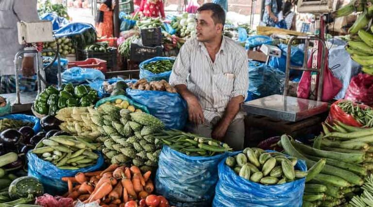 As the pace of urbanization quickens in Asia-Pacific, so too does the threat of urban food insecurity – UN agencies report