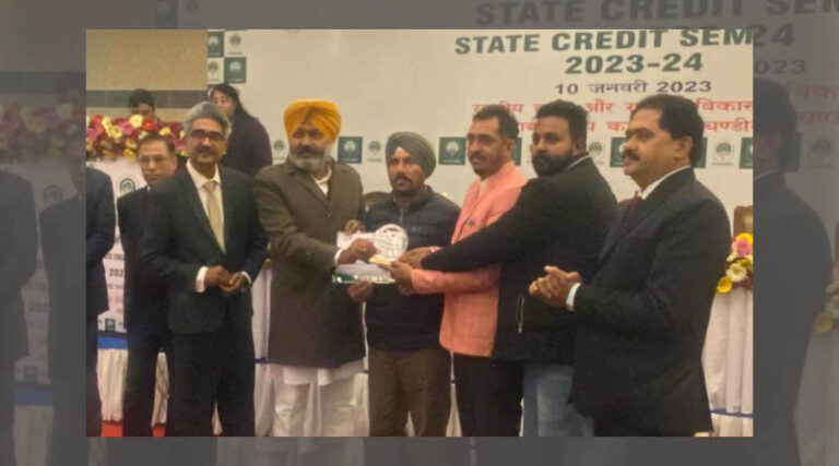 ACF promoted Farmer Producer Company and Self Help Group win ‘Best FPO and Best SHG’ award by NABARD