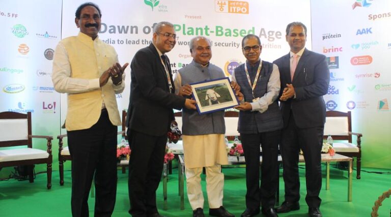 Union Agri Minister Mr. Narendra Singh Tomar endorsed PBFIA's Dawn of a Plant-Based Conference at AAHAR 2023