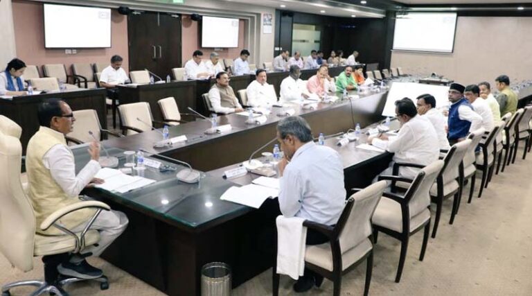 Madhya Pradesh government waves off interest of 2123 crores of more than 11 lakh farmers