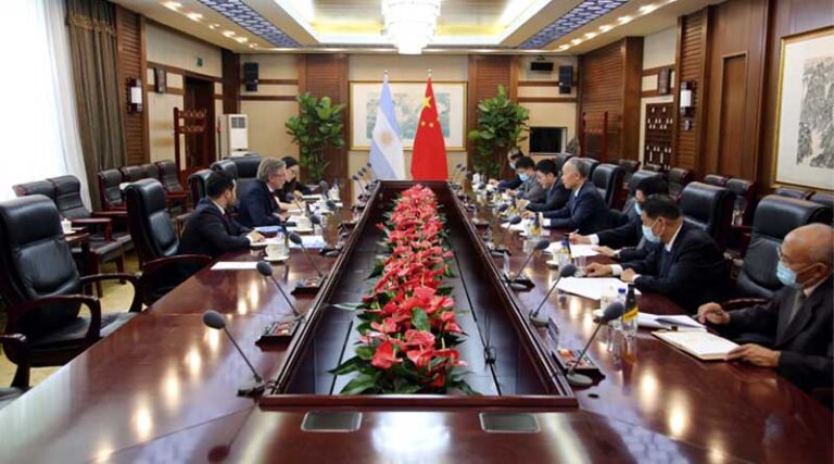 Vice Minister Ma Youxiang Meets with Argentina's Secretary of Agriculture, Livestock and Fisheries Bahillo