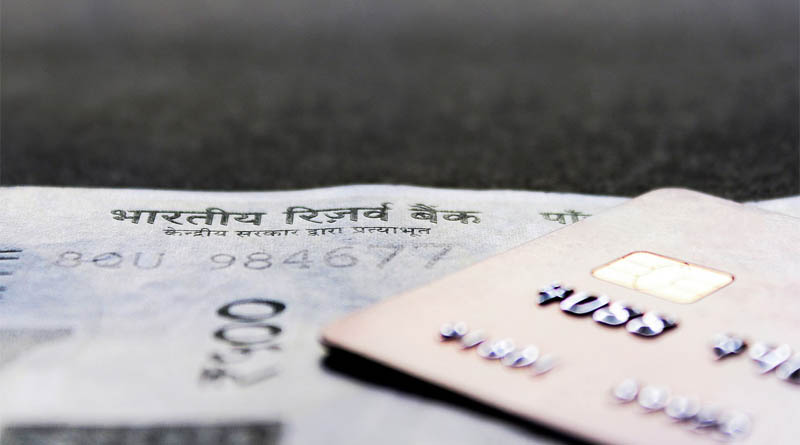 Leveraging digital escrows for transactions between buyers and sellers on agri-tech platforms