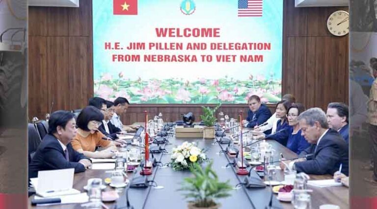 Opening agricultural markets between Vietnam and Nebraska