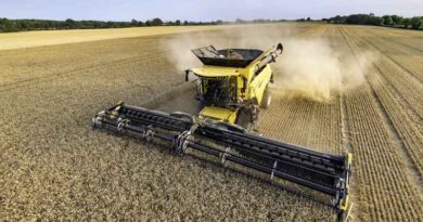 New Holland combine news at Agritechnica: CR & CX updates presented