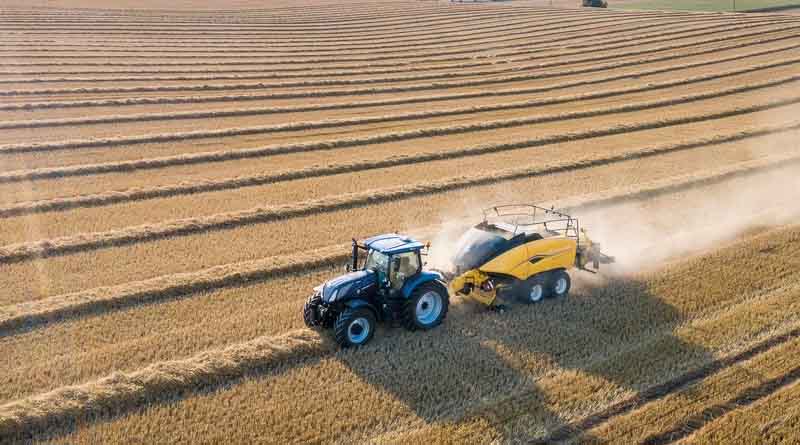 High-Tech for Large Square Balers: New Holland IntelliSense™ Bale Automation brings big benefits for baling process