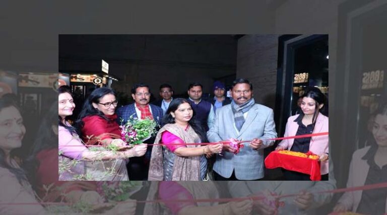 Union Minister of Agriculture and Farmers’ Welfare and Tribal Affairs Shri Arjun Munda visits the exhibition of ASEAN-India Millet Festival today at New Delhi