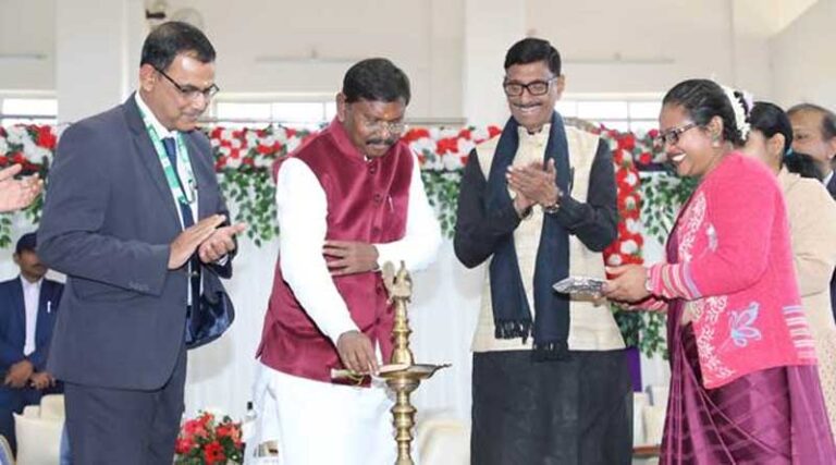 Union Minister for Agriculture & Farmers’ Welfare Shri Arjun Munda visits Indian Institute of Agricultural Biotechnology at Ranchi today