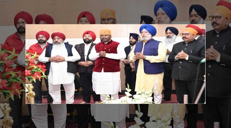 Union Minister Mr. Arjun Munda participates in the historic programme marking Veer Bal Diwas at Jamshedpur, Jharkhand today