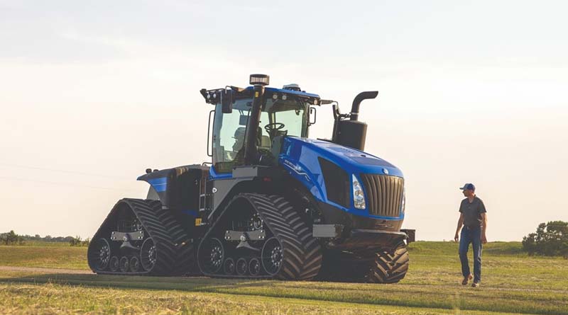 New Holland Reveals T9 SmartTrax™ with PLM Intelligence™ for Model Year 2025
