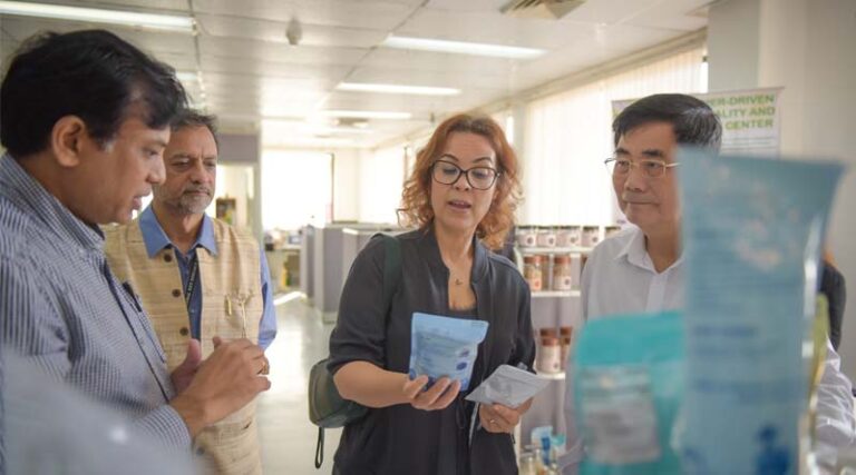 CGIAR Executive Managing Director visits IRRI Headquarters in the Philippines