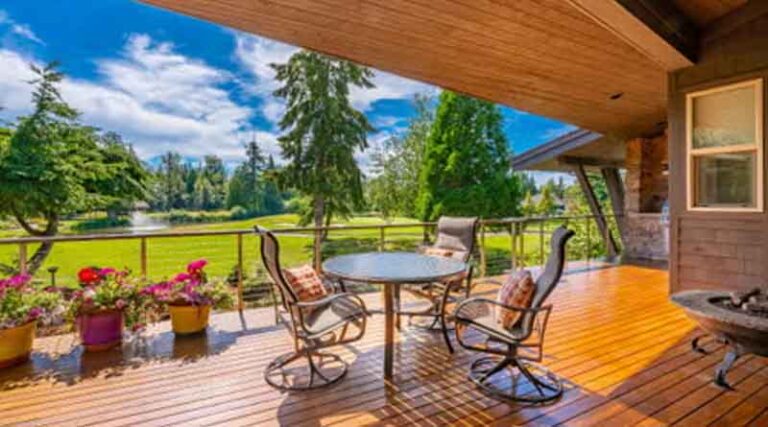 How Antimicrobials Help Preserve Wooden Decks