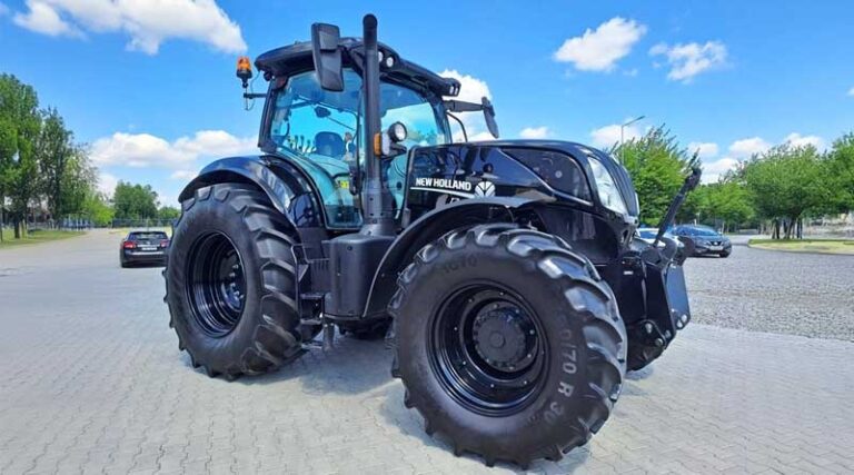 Rolmax, the Authorized New Holland Dealer, Opens a Modernized Branch in Bialka, Poland
