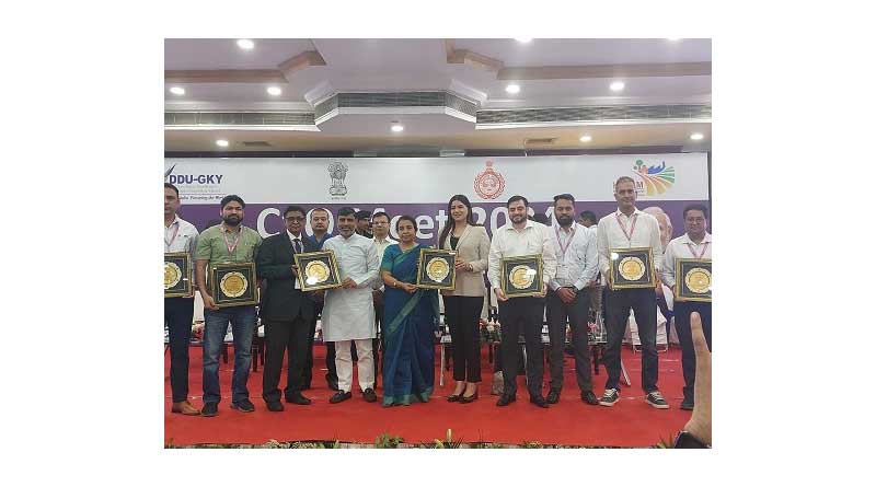 AVPL International Honored with Award of Excellence from HSRLM for Outstanding Performance at CxO Meet