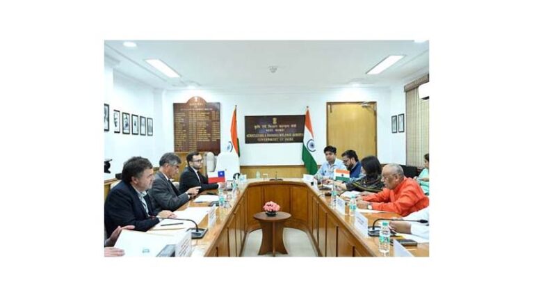 Minister of State Mr. Ramnath Thakur meets Mr. Esteban Valenzuela, Chile’s Minister for Agriculture along with his delegation at New Delhi Today
