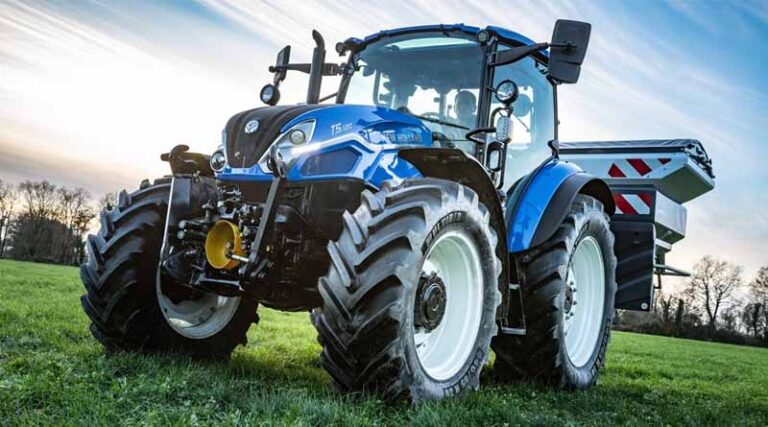 Fresh Styling Outside, New Features Within: the Next Generation New Holland T5 Dual Command Tractor