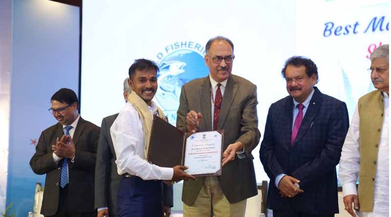 ICAR-CMFRI Trained Fish Farmer Receives Country’s Best Marine Fish Farmer Award