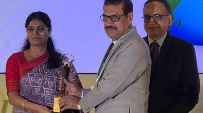 Matix Fertilisers and Chemicals Limited honoured with FAI Award for Best Production Performance in 2023-24