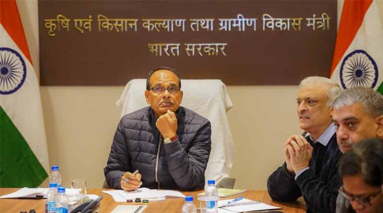 Union Minister Mr. Shivraj Singh Chouhan Held A Review Meeting On Schemes With The Agriculture Ministers Of The States/UTs