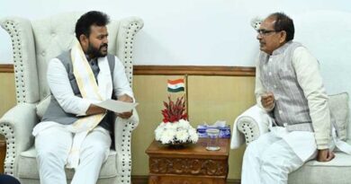 Ministers Rammohan Naidu & Shivraj Chouhan Discuss Farmers’ Red Chilli Crisis