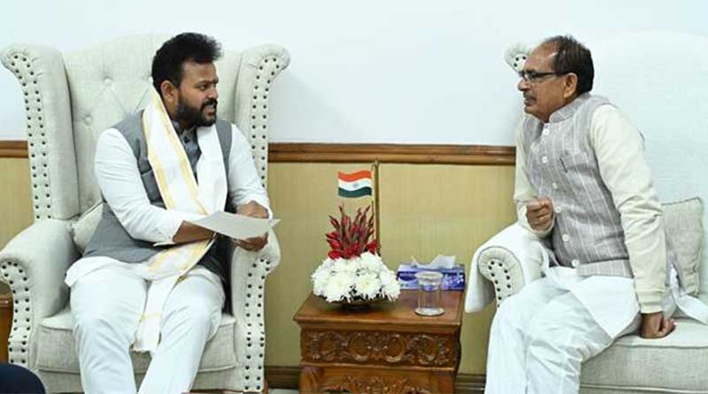 Ministers Rammohan Naidu & Shivraj Chouhan Discuss Farmers’ Red Chilli Crisis