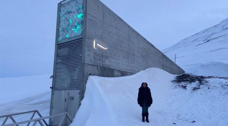 Major Deposit In Svalbard Global Seed Vault Pushes Total for CIFOR-ICRAF Beyond One Million Seeds To Safeguard Tree Biodiversity
