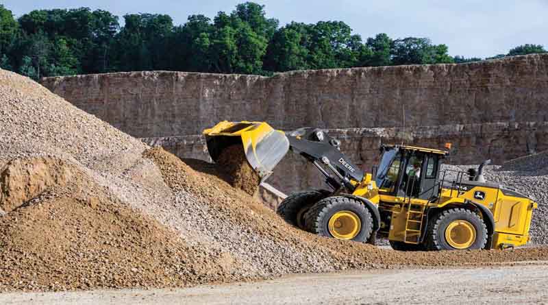 John Deere Showcases Machine Safety Solutions and E-Drive Equipment at bauma 2025