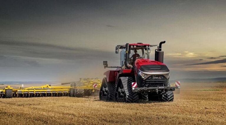 Innovative Design Takes Quadtrac 715 To Twin Red Dot Award Win