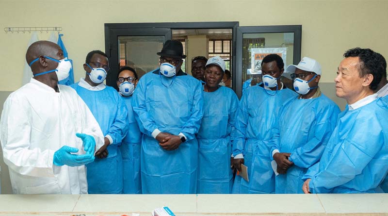In Sierra Leone, FAO’s Director-General Visits A Critical Veterinary Laboratory And A Pioneering Onion Farm