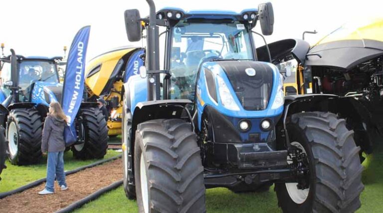 New Holland Expands T7 long Wheelbase Range in New Zealand