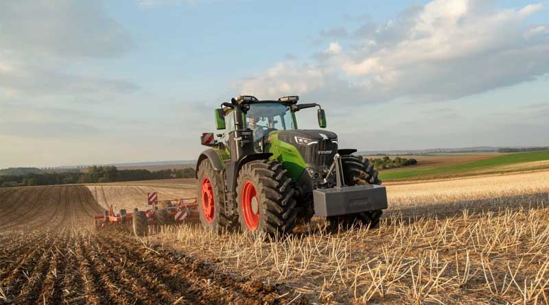 Fendt Launches Fourth Generation of 1000 Vario Series with Enhanced Power, Lighting, and Comfort