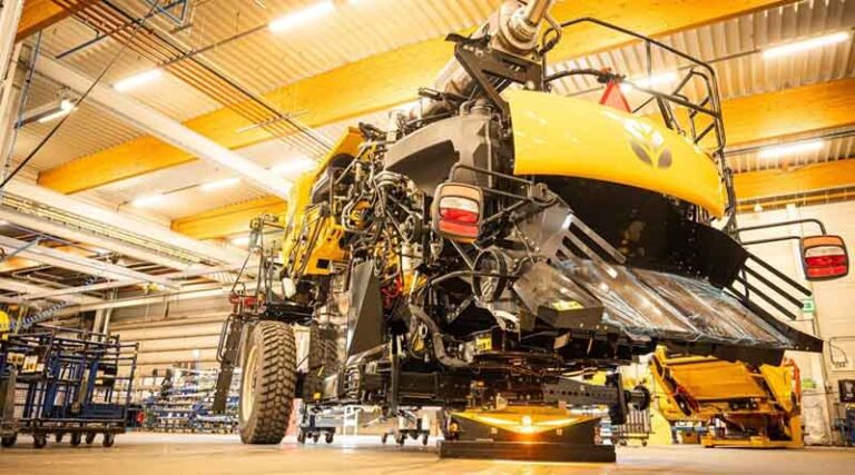 Flanders at the Forefront of Digital Manufacturing: CNH Completes Accelerator Project With Flanders Make And Five Partner Companies At The Zedelgem Plant