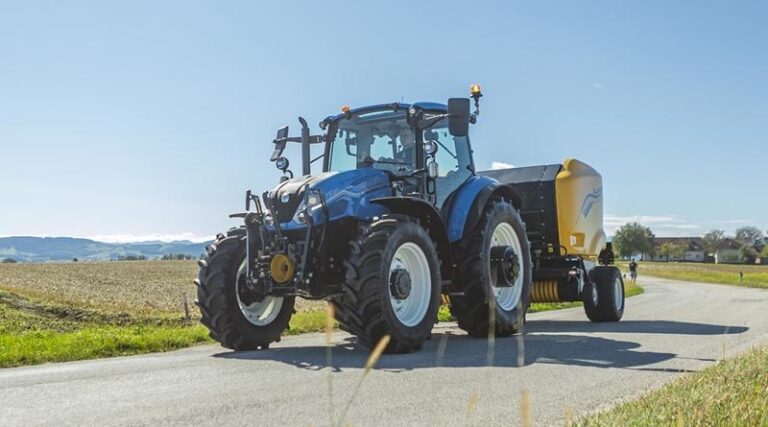 New Holland’s New T5 Dual Command: Master and Commander