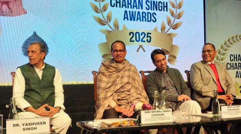 Kisan Trust Brings Focus on Farmer Welfare at Chaudhary Charan Singh Kisan Samman Ceremony