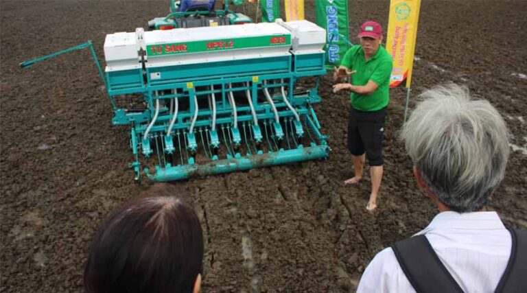 Innovative Direct Seeded Rice Tech Debuts in Vietnam