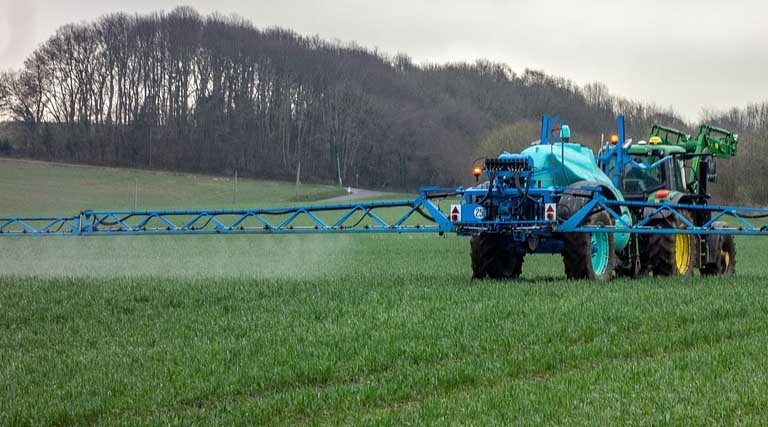 Government Ensures Timely Availability of Seeds and Fertilizers for Farmers