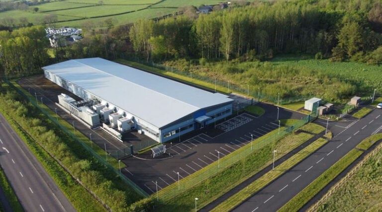 Data Centres vs Farmland: Which Land Use Delivers Better Long-Term Returns?