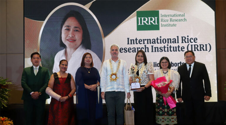 IRRI Receives PAGASA Wind Vane Award for Advancing Climate-informed Agriculture